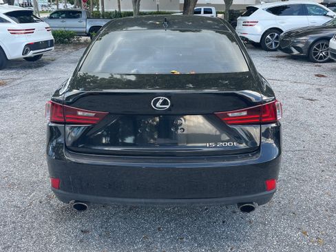 Used 2016 Lexus IS 200t image 11