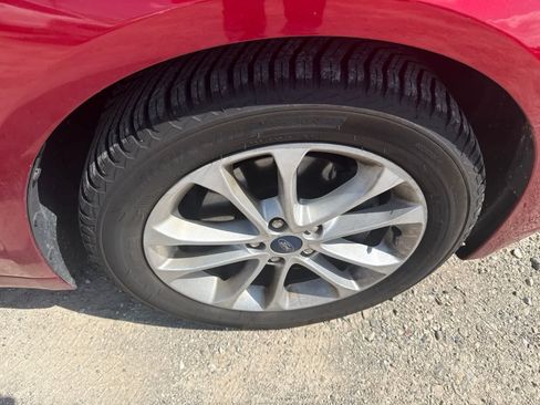 Used 2020 Ford Fusion SE FWD image 5