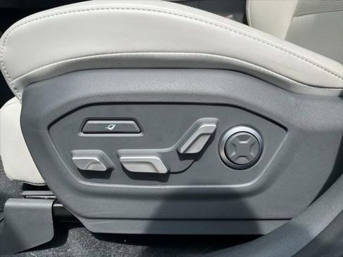 New 2025 Hyundai Santa Fe Calligraphy image 28