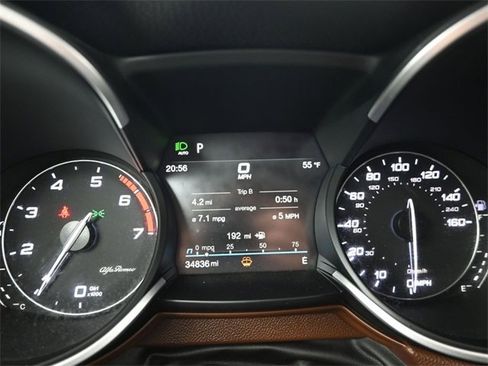 Used 2020 Alfa Romeo Stelvio image 26