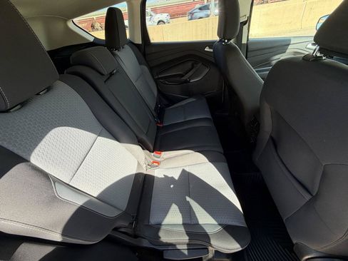 Used 2019 Ford Escape SE AWD/4WD image 16