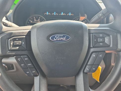 Used 2020 Ford F150 XLT w/ Trailer Tow Package RWD image 14