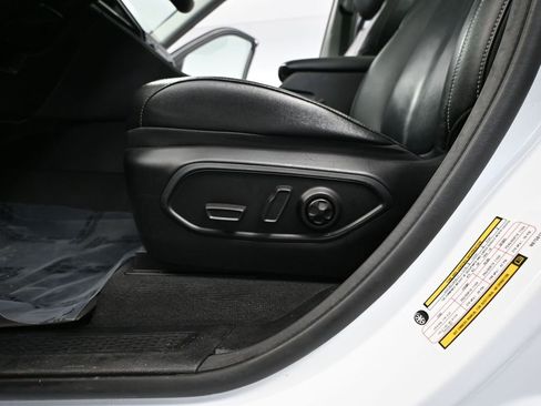 Used 2022 Jeep Grand Cherokee Limited 4xe image 20