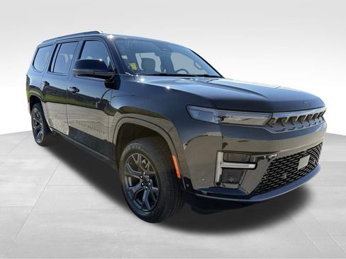 New 2026 Jeep Grand Wagoneer Limited AWD/4WD image 3
