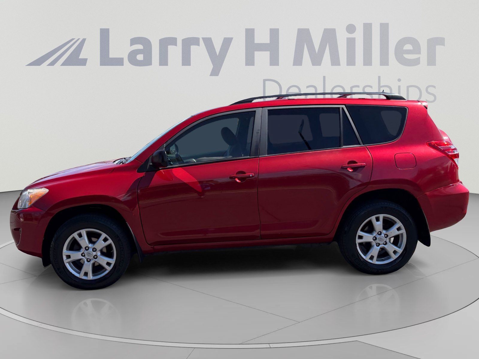 Used 2011 Toyota RAV4 4WD w/ Upgrade Value Pkg image 2