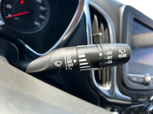 Used 2022 Chevrolet Equinox LT FWD image 31