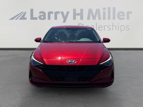 Used 2023 Hyundai Elantra SEL w/ Convenience Package FWD image 8