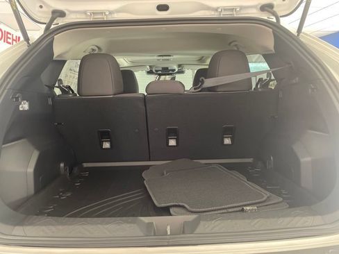 New 2026 Subaru Crosstrek 2.5i Premium AWD/4WD image 8