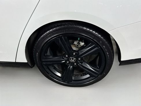 Used 2023 Honda Accord Sport image 5