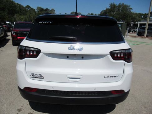 Used 2026 Jeep Compass Limited AWD/4WD image 6