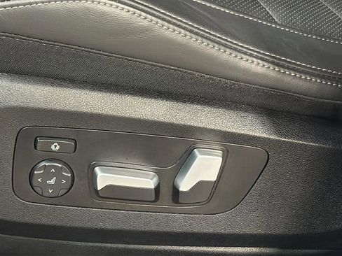 Used 2024 BMW X6 xDrive40i AWD/4WD image 23