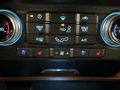 Used 2018 Ford F150 King Ranch w/ Equipment Group 601A Luxury image 8