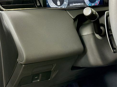 Certified 2026 Land Rover Range Rover Evoque S image 10