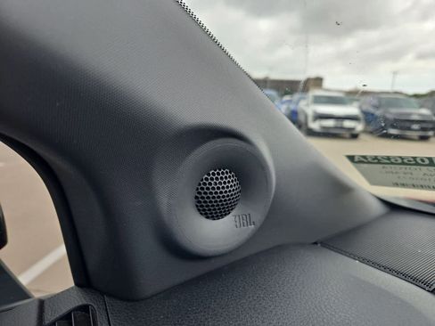 Used 2022 Toyota Sienna XSE w/ XSE Plus Package FWD image 31