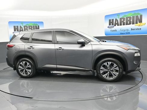 Used 2023 Nissan Rogue SV FWD image 7