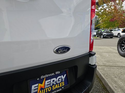 Used 2024 Ford Transit 250 Low Roof w/ Exterior Upgrade Package RWD image 9