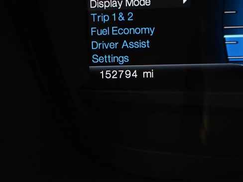 Used 2015 Ford Explorer XLT w/ Equipment Group 202B image 29