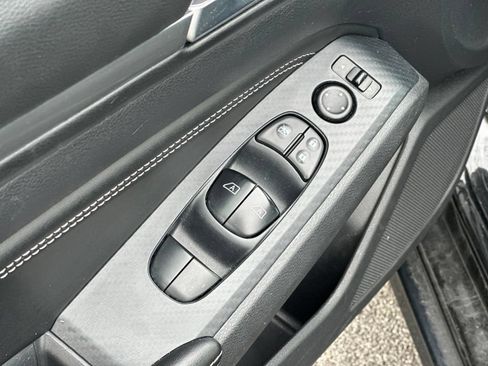 Used 2019 Nissan Altima 2.5 SL FWD image 16
