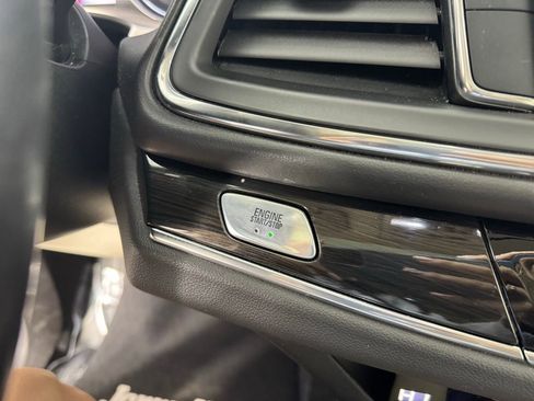 Used 2023 Buick Enclave Essence w/ Experience Buick Package image 22