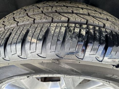 Used 2022 Ford Explorer Limited w/ Equipment Group 301A image 11