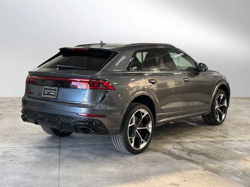 New 2026 Audi RS Q8 performance image 3