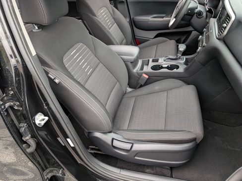 Used 2022 Kia Sportage LX w/ LX FWD Value Edition Package image 20