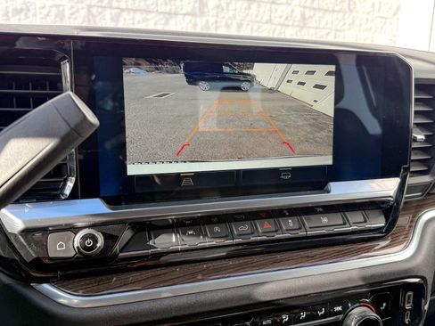 Used 2023 Chevrolet Silverado 1500 RST image 18