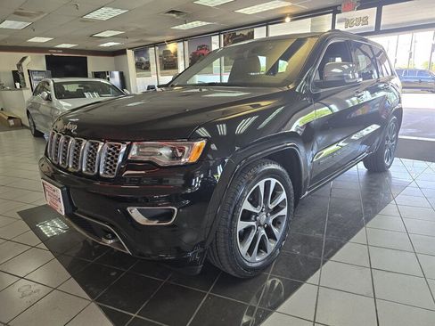 Used 2017 Jeep Grand Cherokee Overland image 1