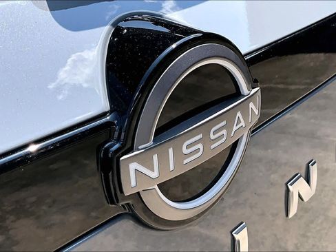 Used 2026 Nissan Rogue SV FWD image 31