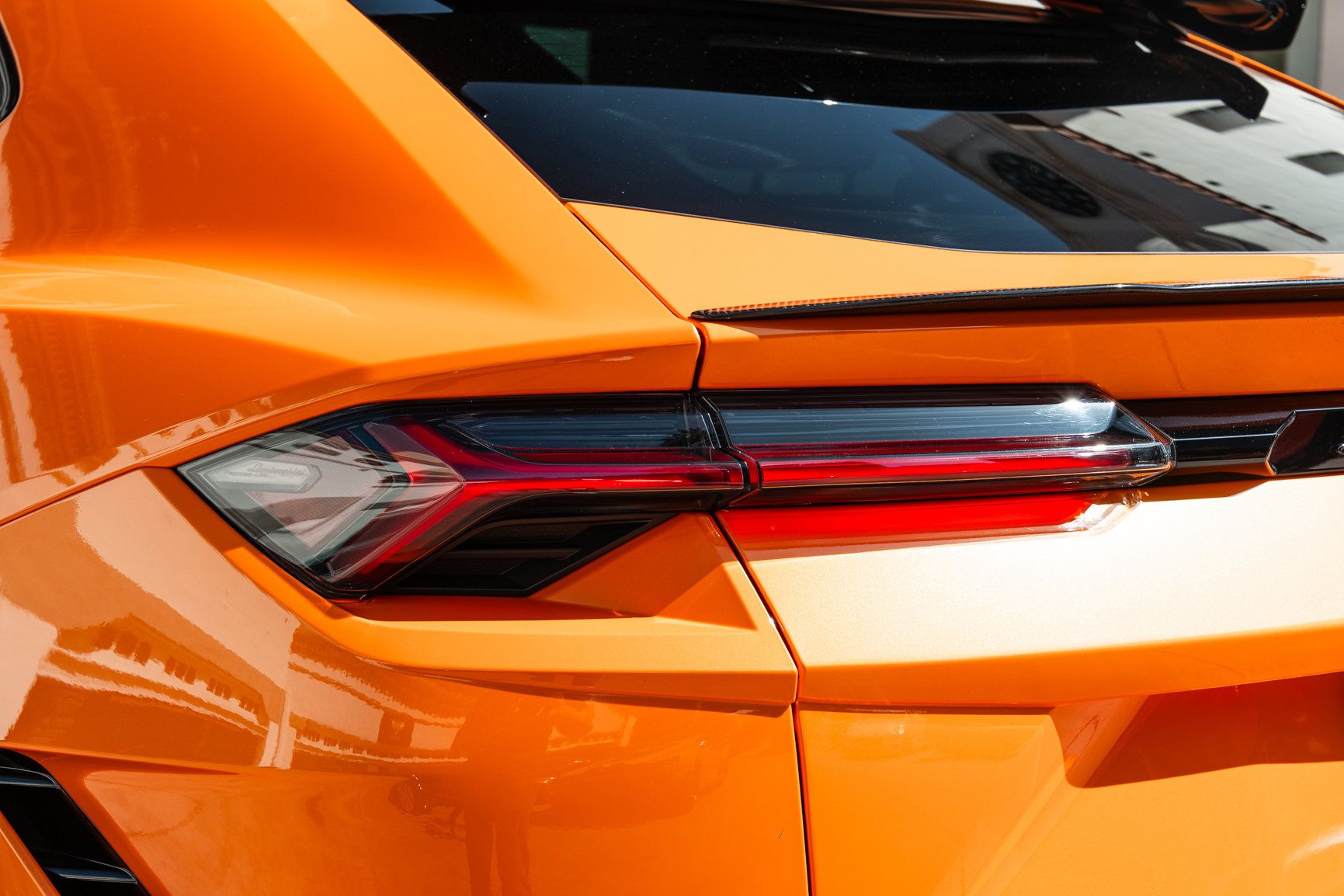 Used 2024 Lamborghini Urus Performante AWD/4WD image 30