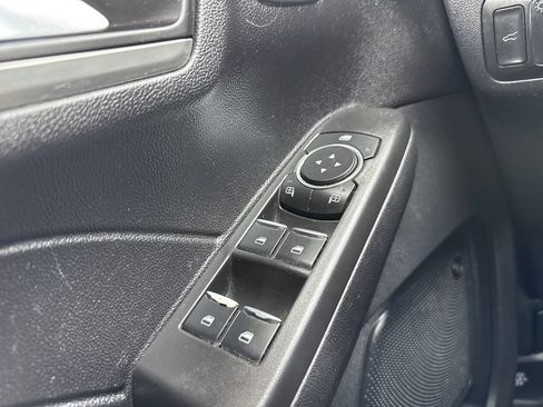 Used 2021 Ford Escape Titanium AWD/4WD image 27