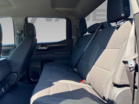 Used 2025 Chevrolet Silverado 1500 LT AWD/4WD image 4