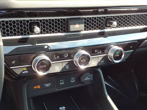 Certified 2025 Honda Civic Sport Touring image 19