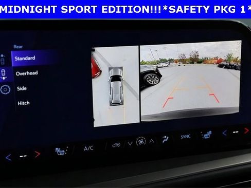 Used 2026 Chevrolet Traverse LT w/ Midnight/Sport Edition image 13