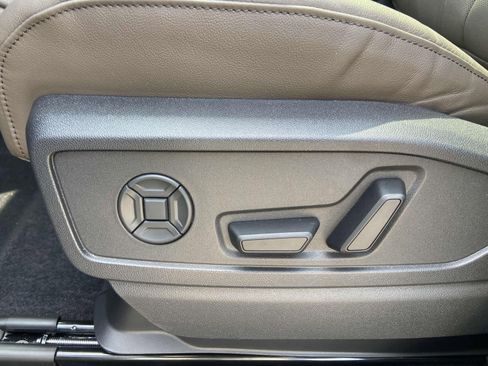 New 2025 Audi Q5 Premium Plus image 18