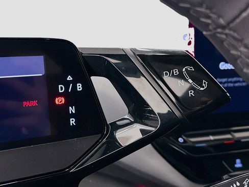 Used 2023 Volkswagen ID.4 Pro S image 25