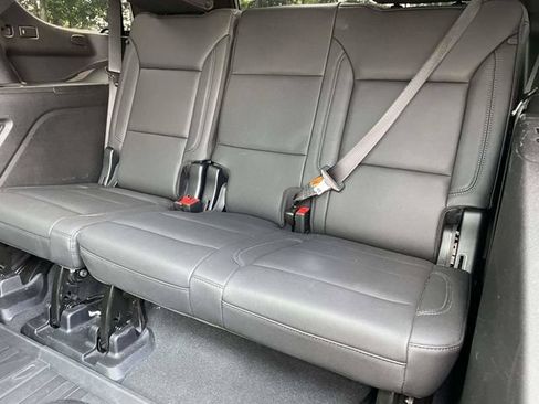 Used 2025 Chevrolet Tahoe Z71 w/ Comfort Package AWD/4WD image 6