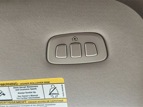 Used 2024 Ford Expedition XLT image 25