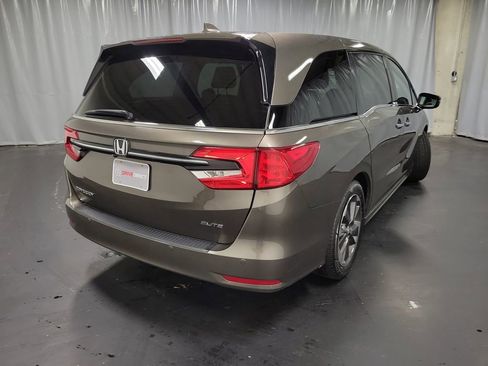 Used 2023 Honda Odyssey Elite image 8