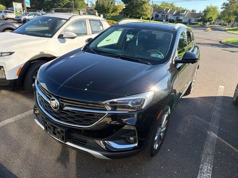Used 2022 Buick Encore GX Essence w/ Advanced Technology Package AWD/4WD image 2