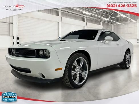 Used 2014 Dodge Challenger SXT w/ Sound Group image 1