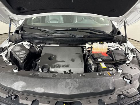 Used 2023 Buick Enclave Essence AWD/4WD image 23
