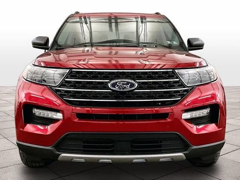 Certified 2023 Ford Explorer XLT w/ Equipment Group 202A AWD/4WD image 3