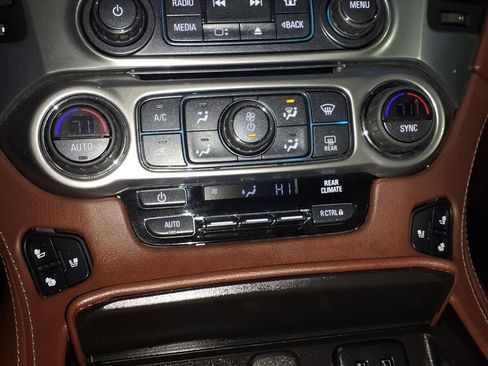 Used 2018 Chevrolet Tahoe Premier image 19