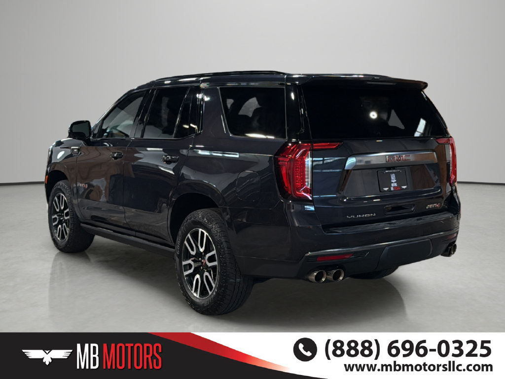 Used 2024 GMC Yukon AT4 w/ AT4 Premium Package AWD/4WD image 3