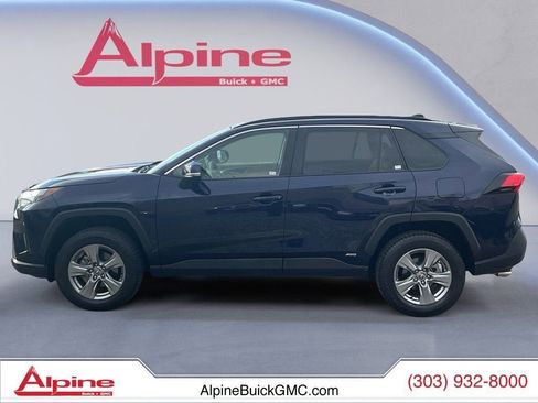 Used 2022 Toyota RAV4 XLE image 2