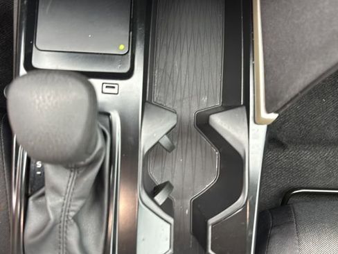 Used 2025 Toyota Camry LE FWD image 29