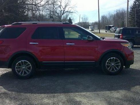 Used 2011 Ford Explorer XLT w/ Trailer Tow Pkg image 3
