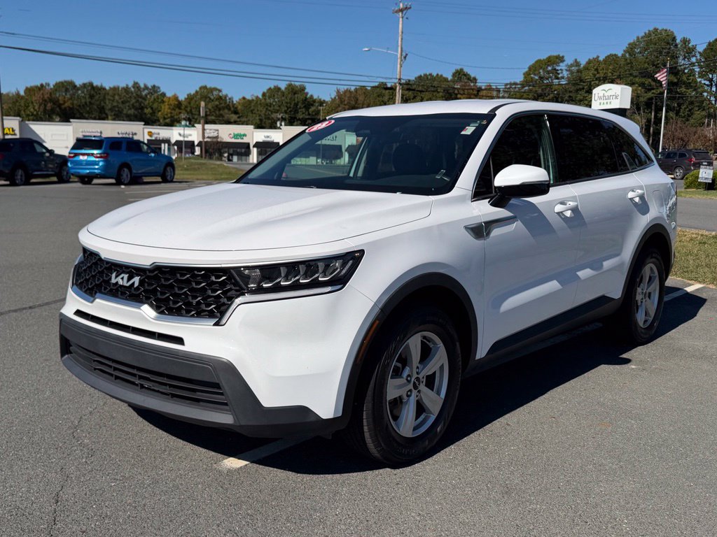 Used 2023 Kia Sorento LX FWD image 8