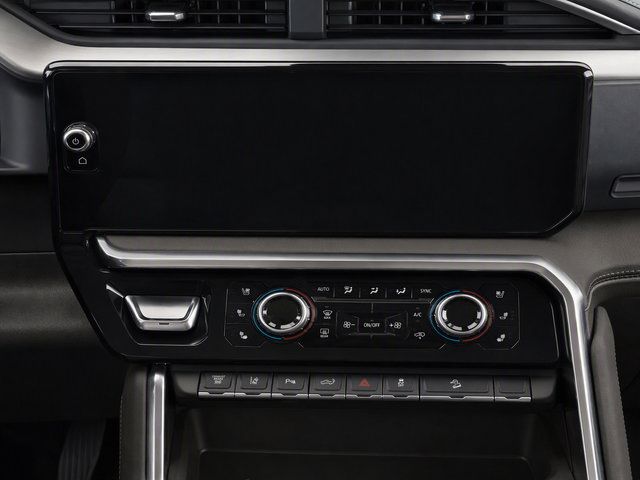 Used 2025 GMC Sierra 3500 Denali w/ Denali Reserve Package AWD/4WD image 11